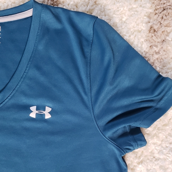 Blue UNDER ARMER Workout Tee. Women's Large. Loose fit. - Picture 3 of 5